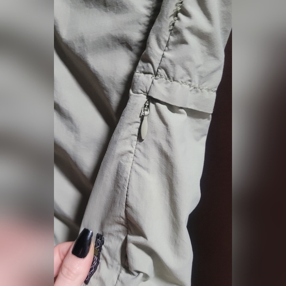 Mosquito Repellant Exofficio Light Sage Green Button Down Shirt Womens Size XS - Picture 3 of 8